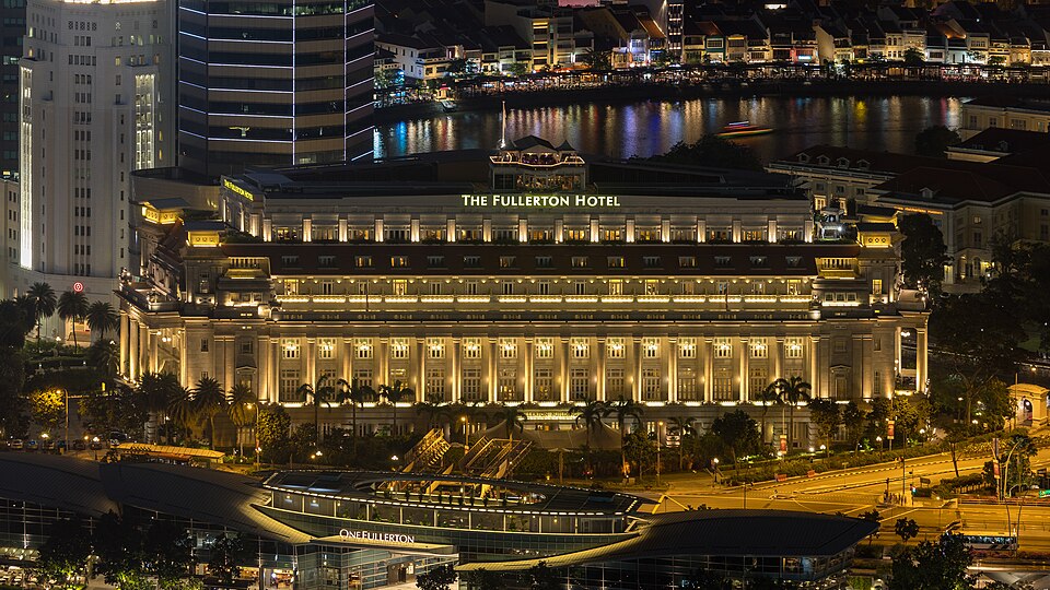 Singapore: Aerial photographs of The Fullerton Hotel of Singapore at night